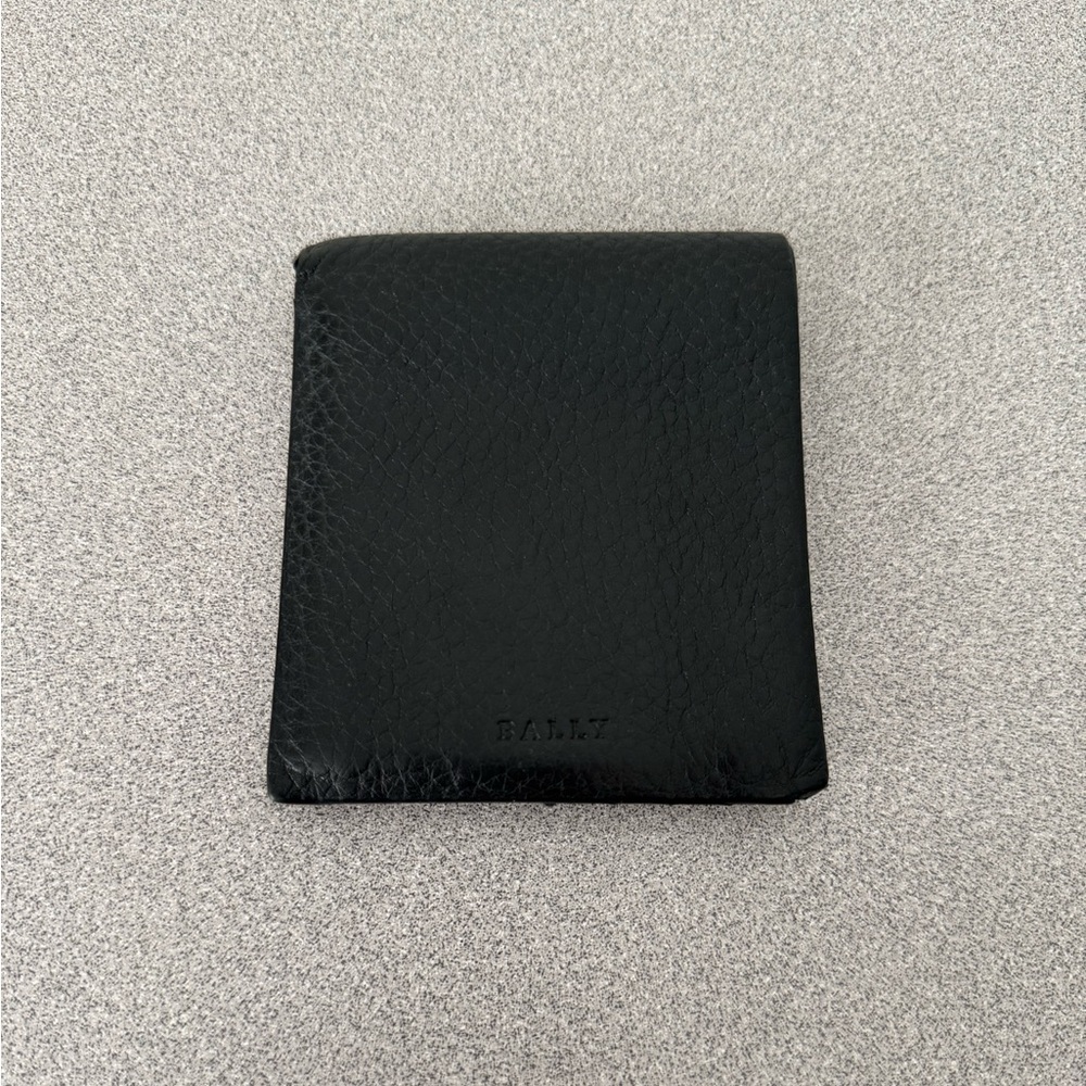 Bally Switzerland Black Leather Bifold Wallet — Used Good Condition - Picture 4 of 5